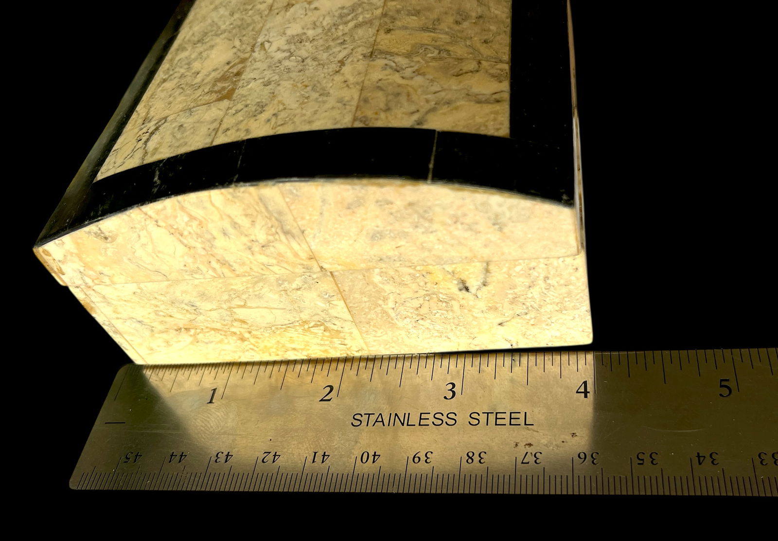 1980s Vintage Postmodern Tessellated Cream and Black Stone Box With Domed Lid and Black Marble Inlay - 8