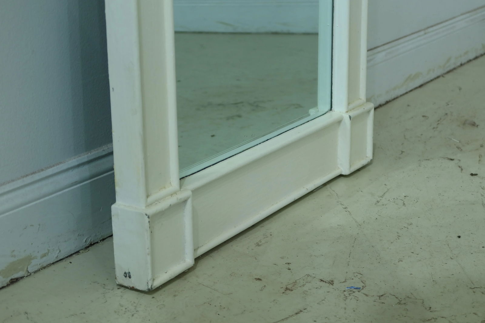 Beveled Glass 2 Panel White Painted Mirror - 6