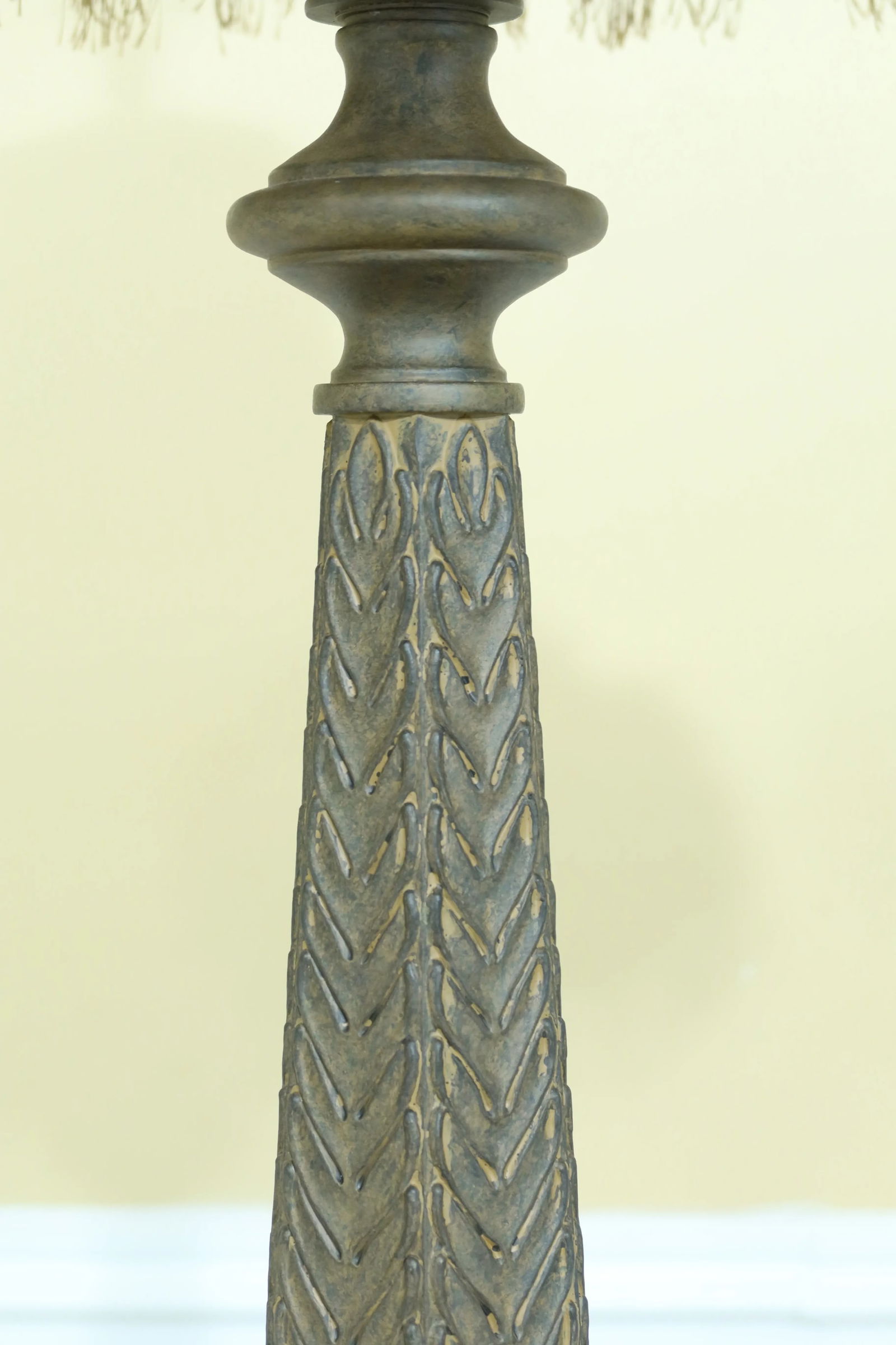 Large Metal Bronze Finish Table Lamp - 3