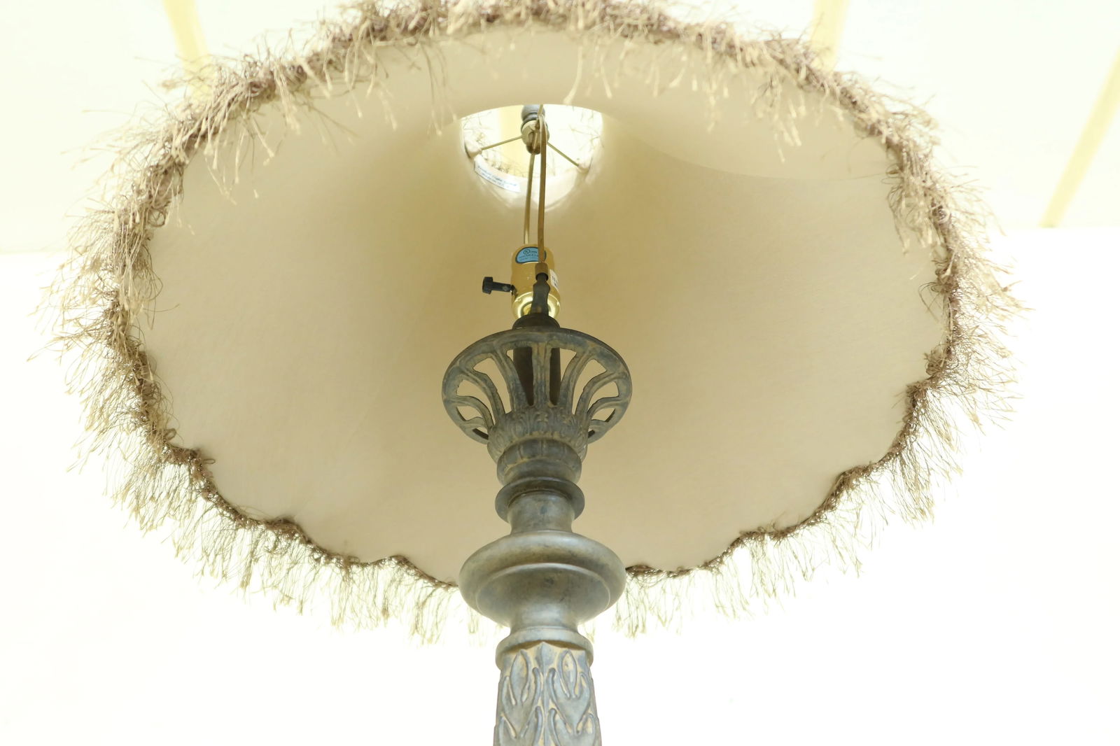 Large Metal Bronze Finish Table Lamp - 4