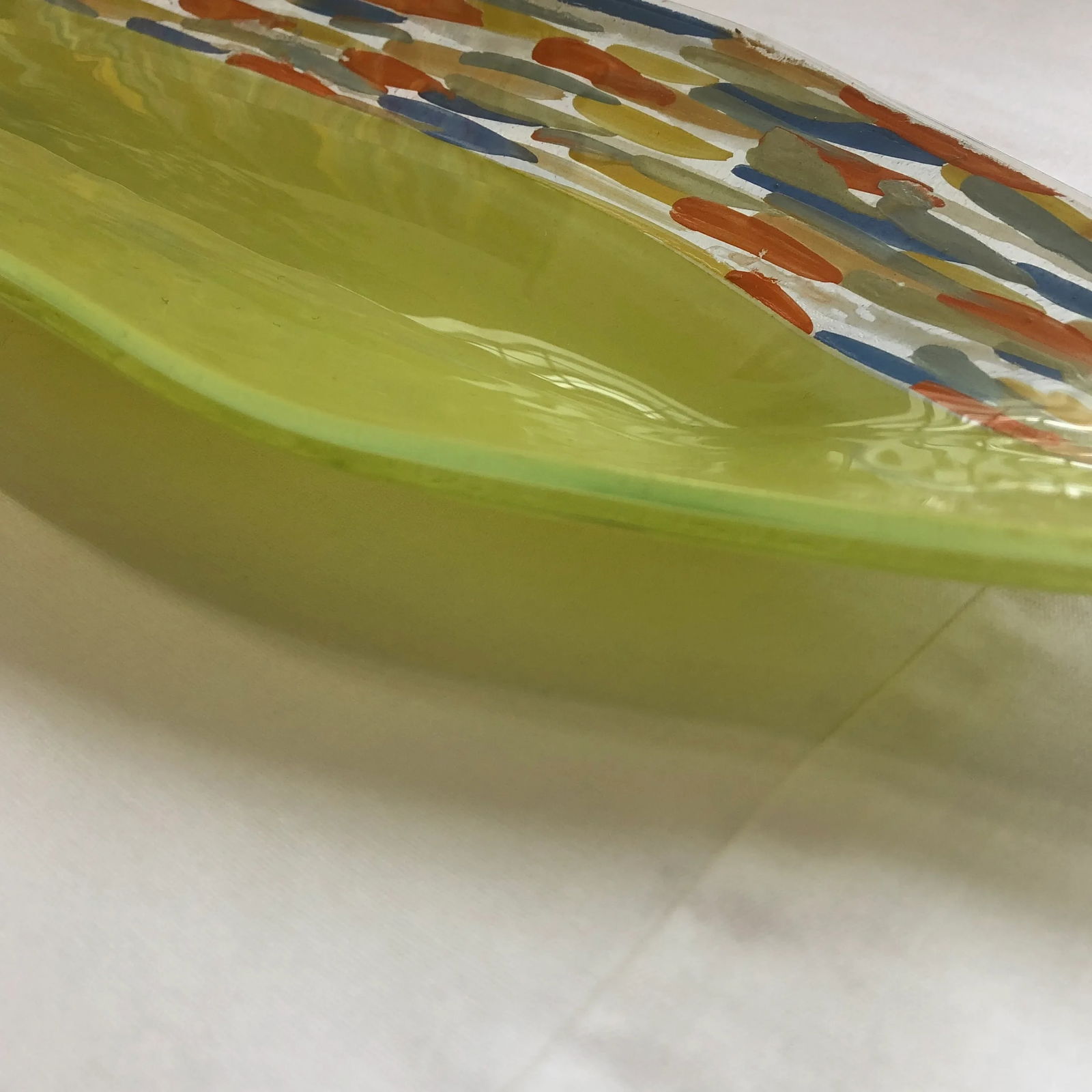 1990s Contemporary Lime and Multi-Colored Boat-Shaped Art Glass Dish - 3