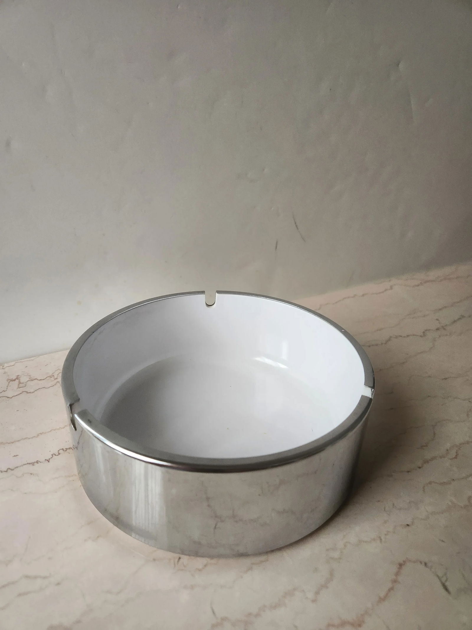 1960s Isamu Kenmochi Mod Ashtray Large Catch All Silver & White - 7