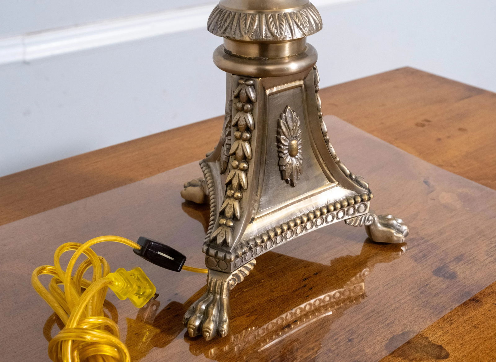 1990s Frederick Cooper 2 Light Brass Table Lamp - 11