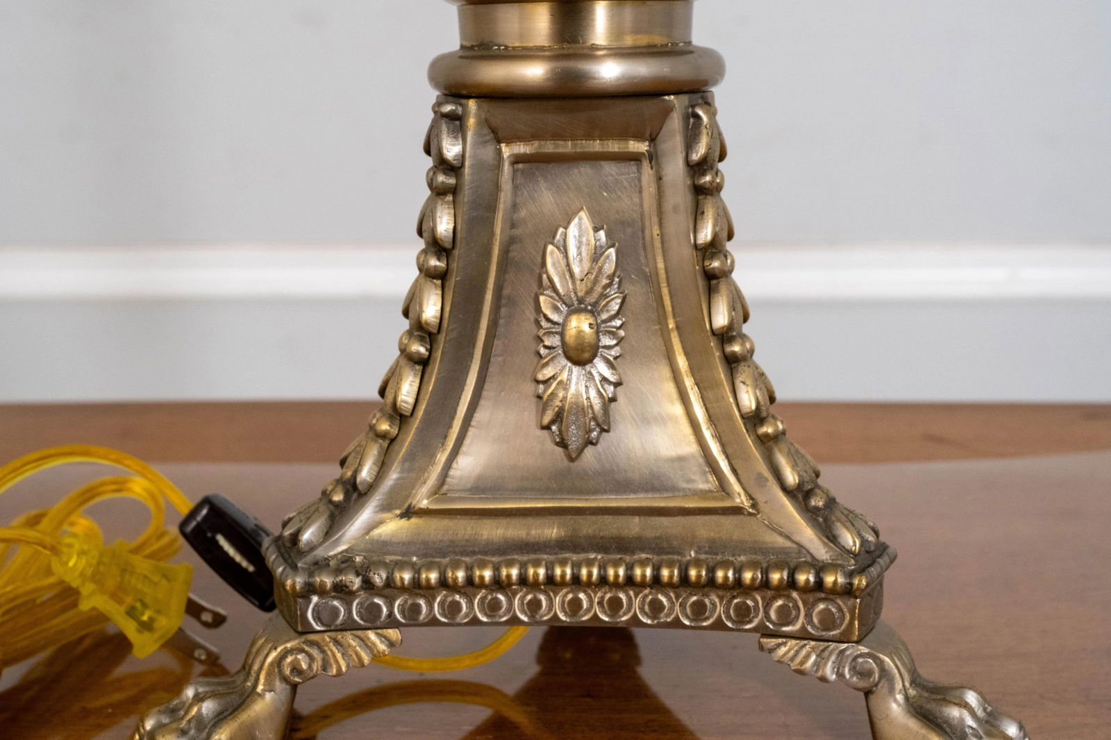 1990s Frederick Cooper 2 Light Brass Table Lamp - 13