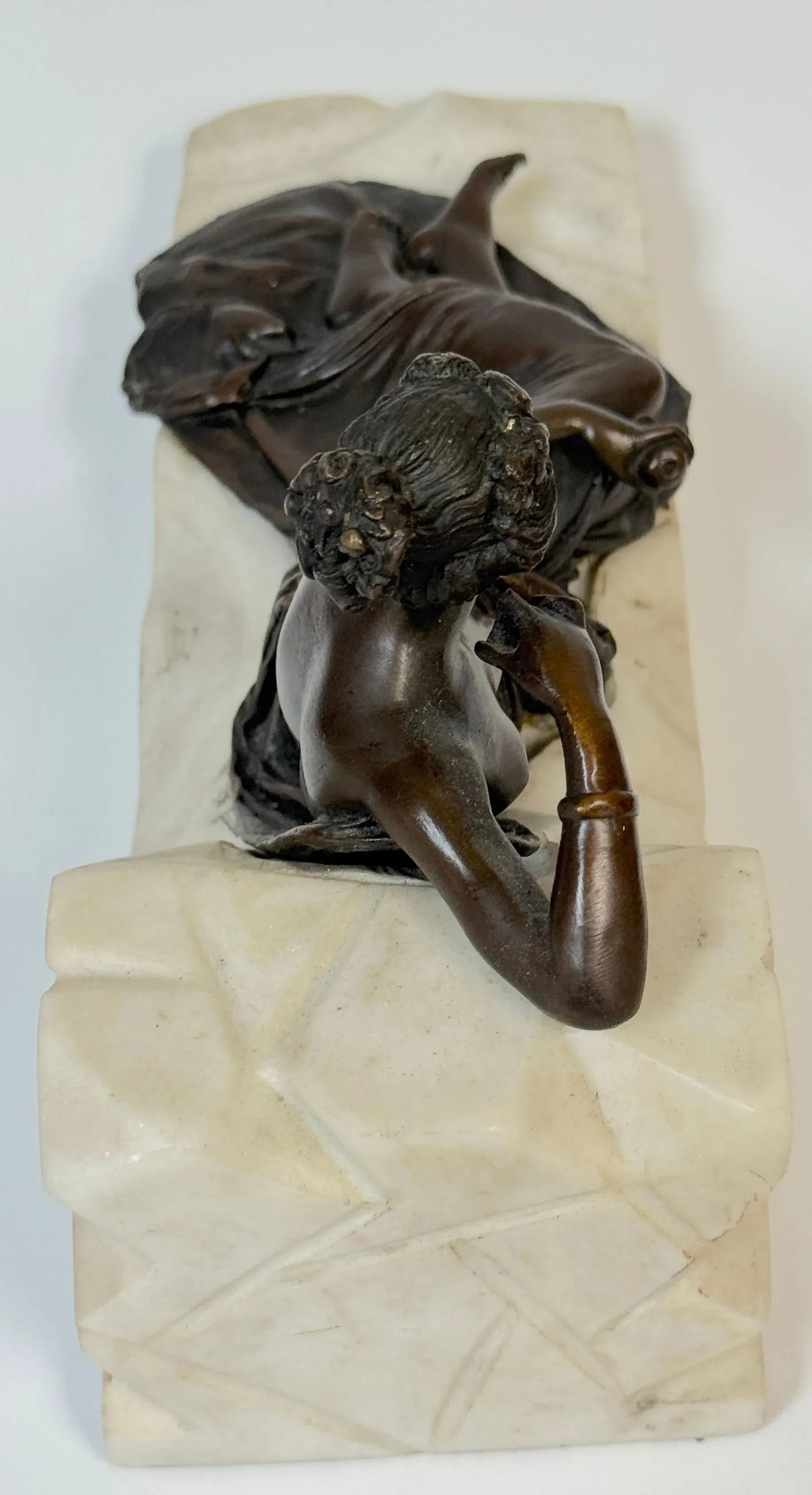 Exquisite Bronze & Marble Reclining Venus Holding Pomegranate, After Canova - 11