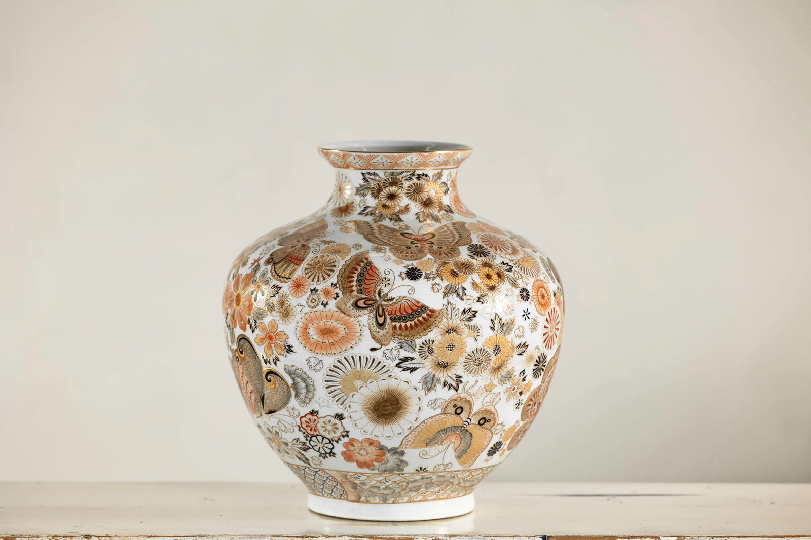 Kutani-Style Japanese Vase with Butterflies and Florals on White Ground - 9
