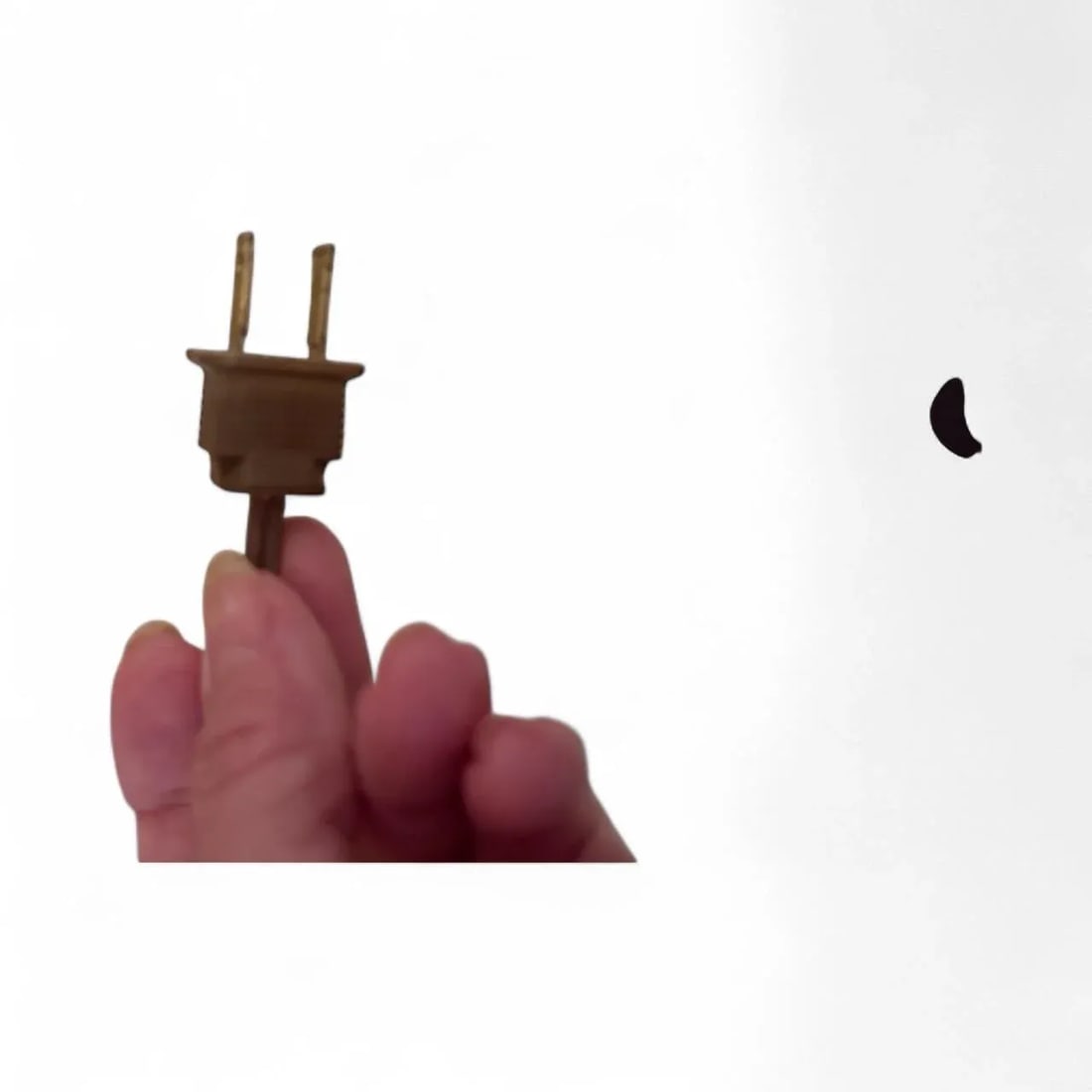 1930s Brass Bouillotte Candlestick Lamp by Stiffel With Black Shade - 7