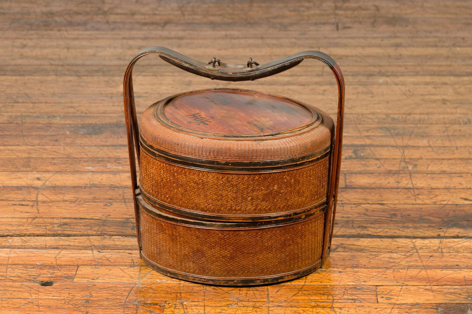 Antique Chinese Rattan Tiered Lunch Box with Carved Handle and Calligraphy - 6