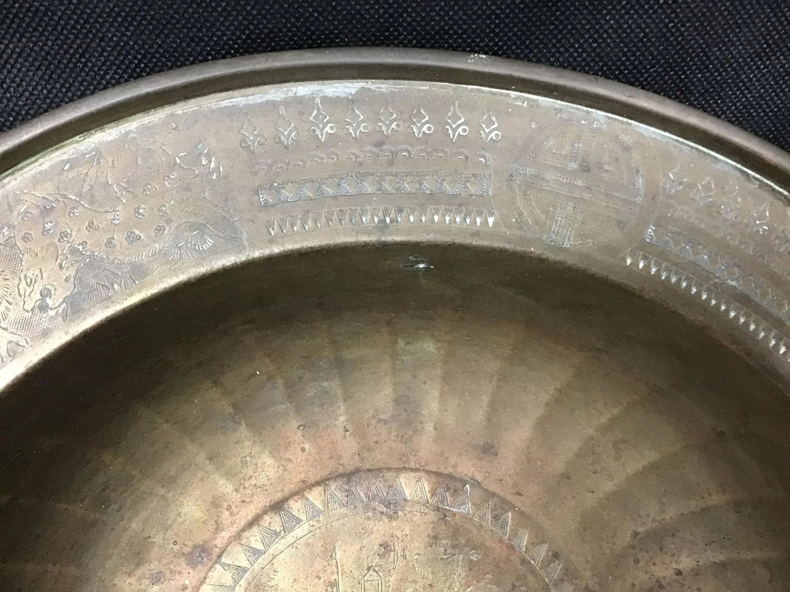 Large Antique Chinese Brass Bowl - 4