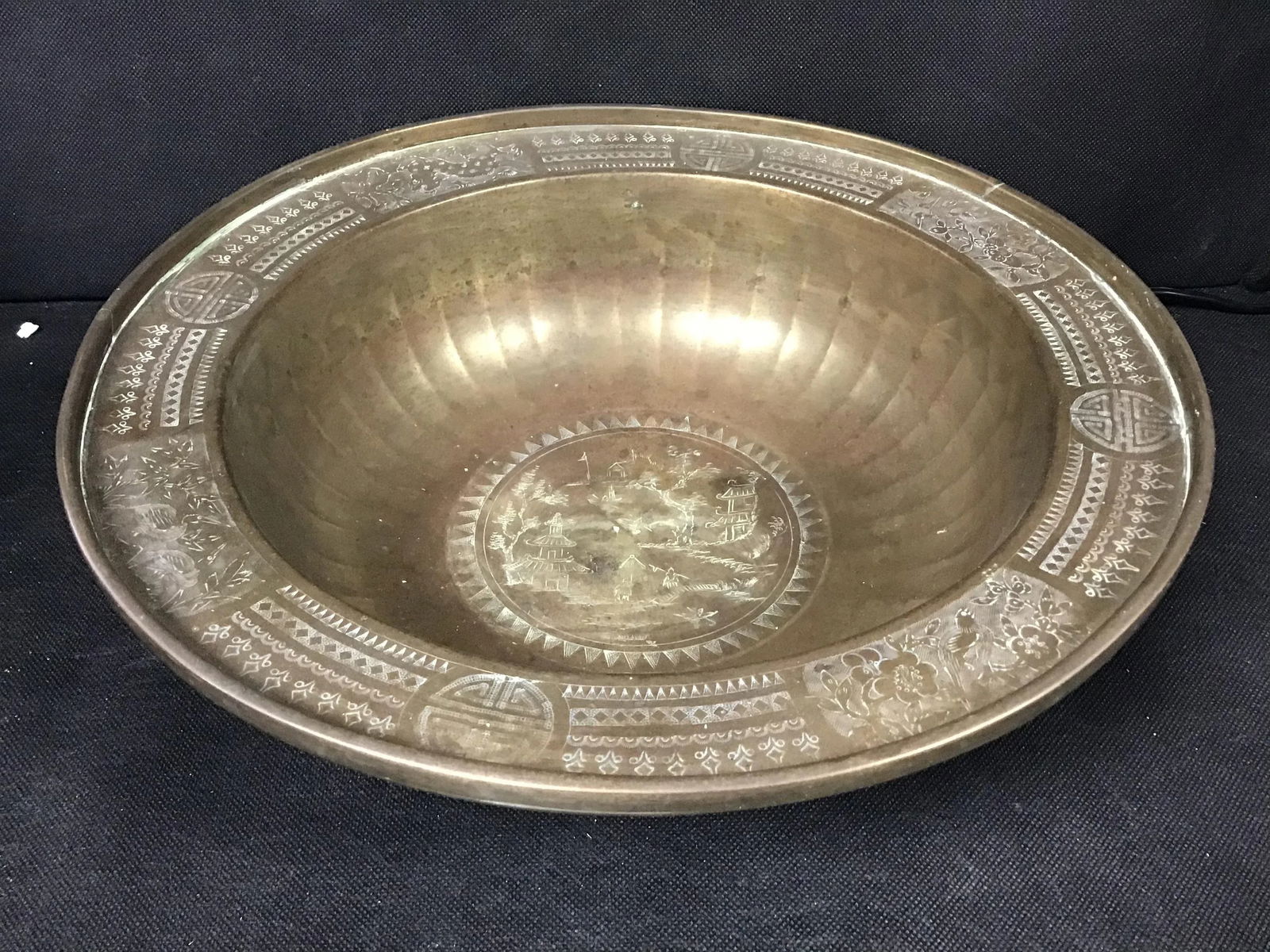 Large Antique Chinese Brass Bowl - 8