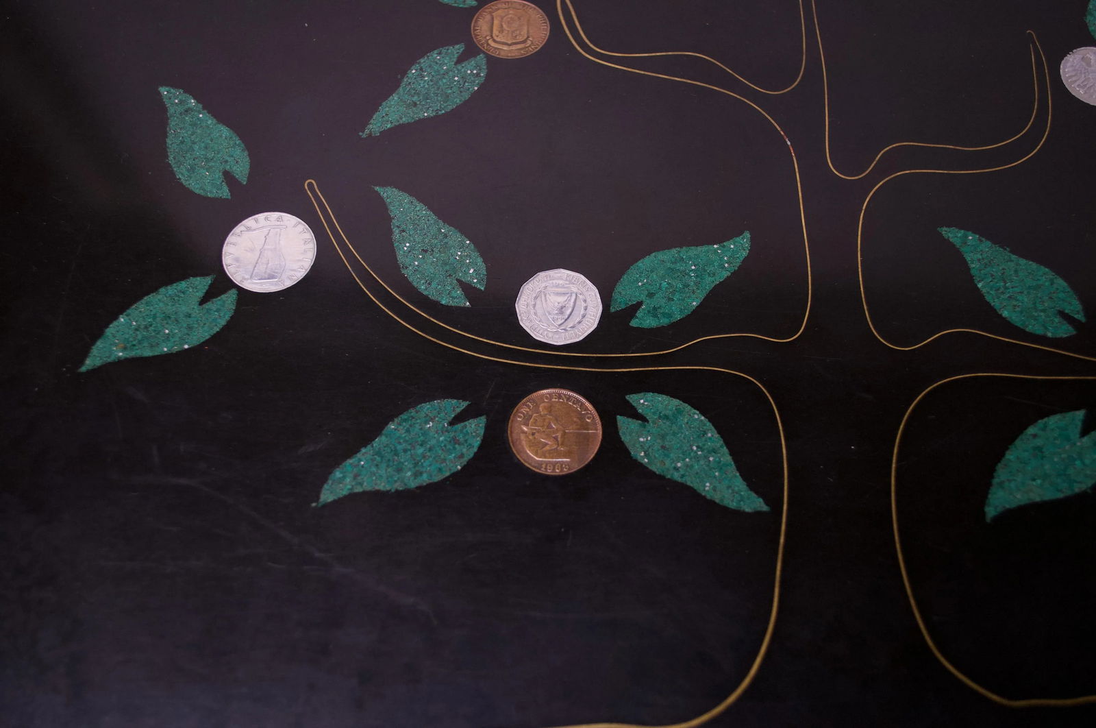 Large Mid-Century Black Resin Inlaid "Tree of Life" Tray by Couroc - 6
