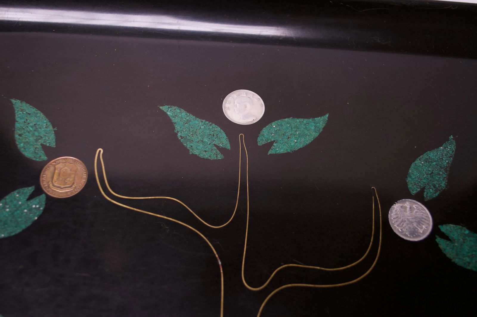 Large Mid-Century Black Resin Inlaid "Tree of Life" Tray by Couroc - 9