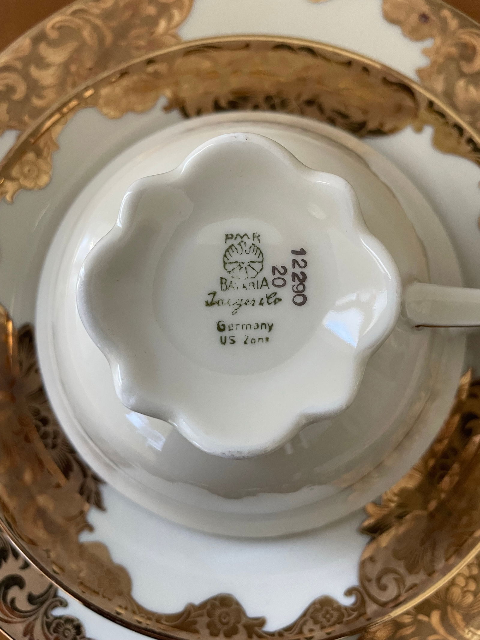 1940s PMR Bavaria Jaeger & Co. Teacup With Saucer and Dessert Plate - Germany Us Zone (Gold) - 4