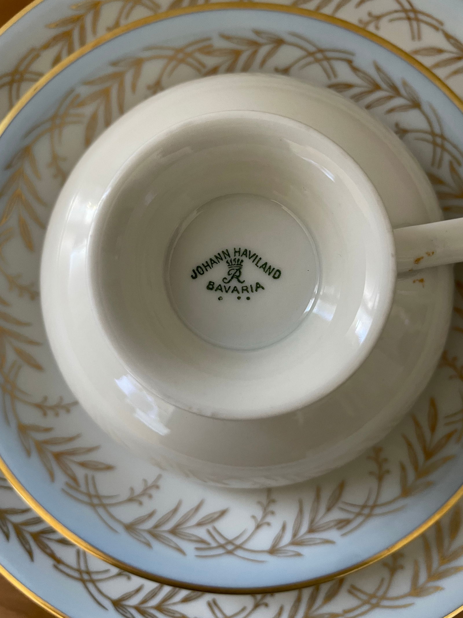 Vintage C. T. Hutschenreuther Arzberg Bavaria Teacup Trio With Saucer and Dessert Plate - 3