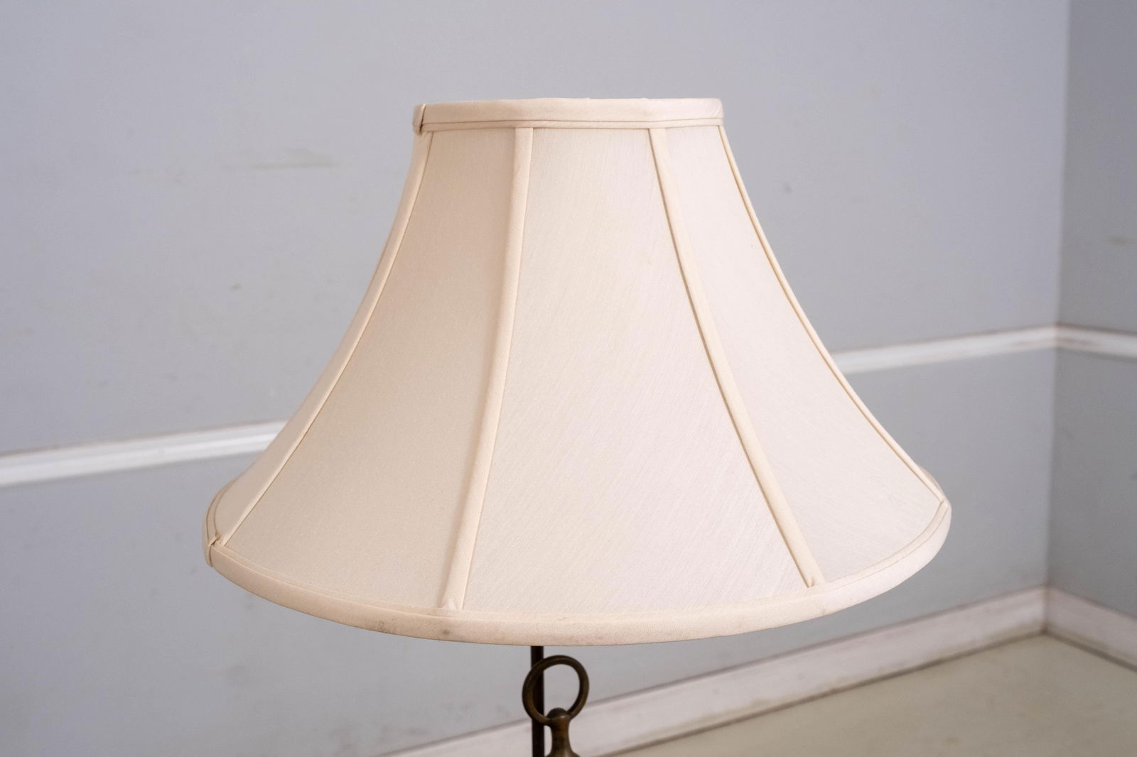 Bronze Bookshelf Style Table Lamp W. Shade - 14