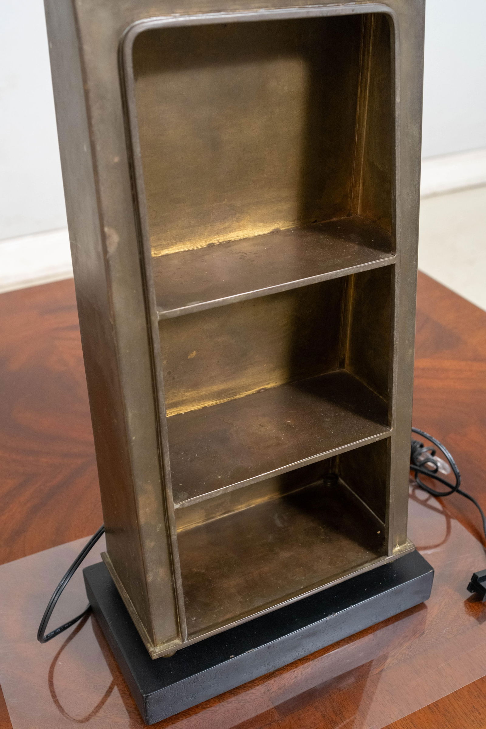 Bronze Bookshelf Style Table Lamp W. Shade - 6