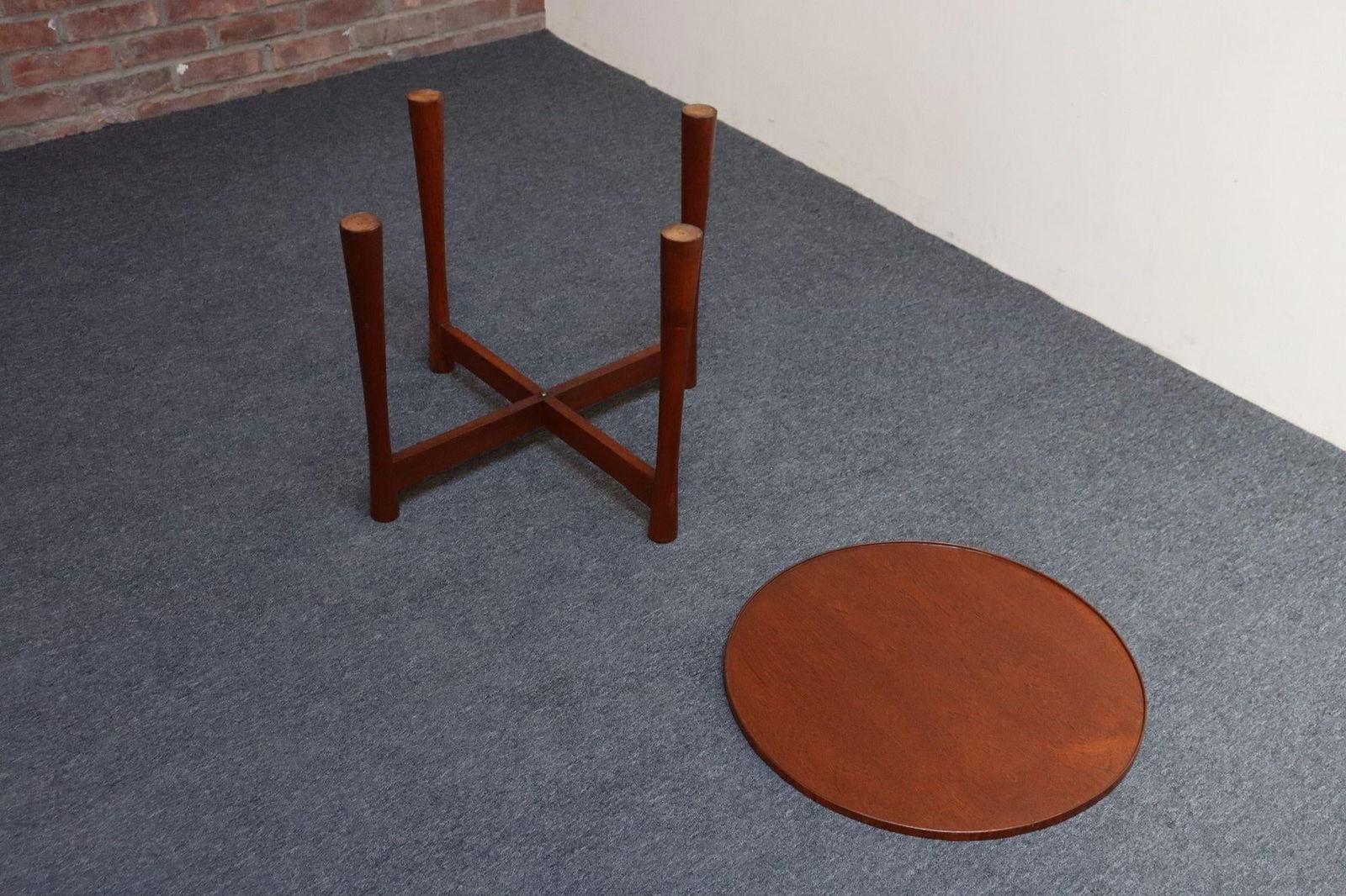 Danish Modern Teak Side Table With Removable Tray Top and Collapsible Base - 7