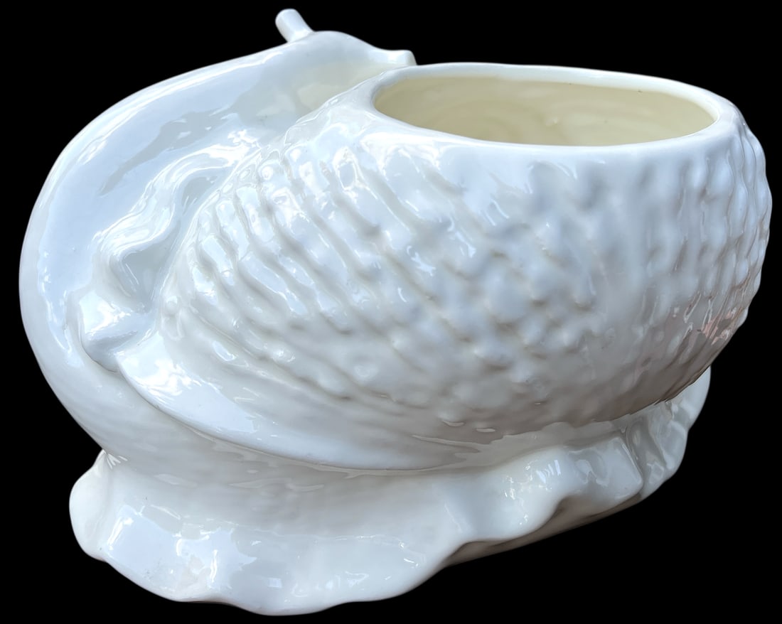 1960s Spanish White Majolica Snail Planter Cachepot Highly Detailed & Sculptural - 5