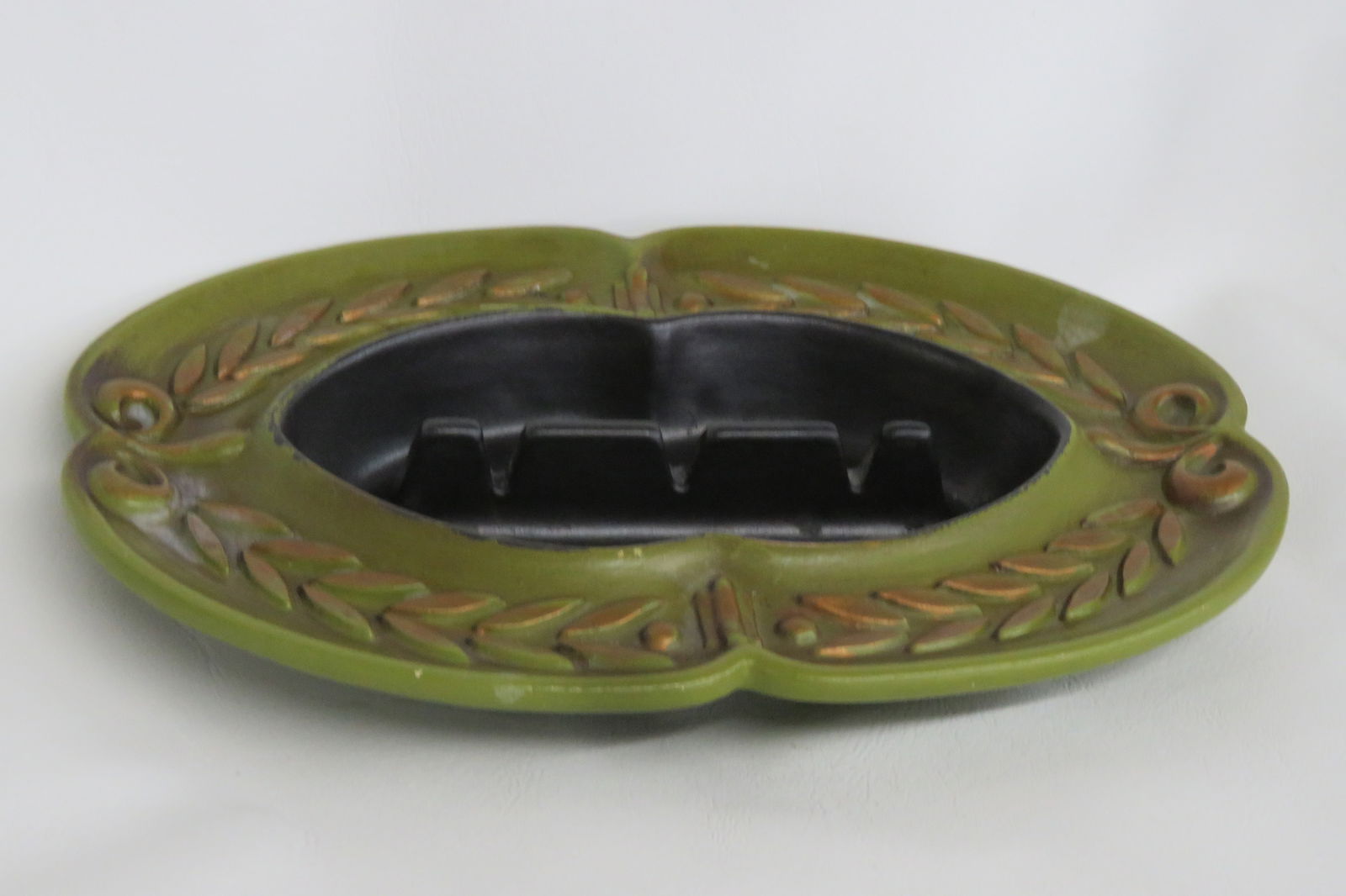 Mid Century Modern Haeger Pottery Green Ashtray 4520b - 11