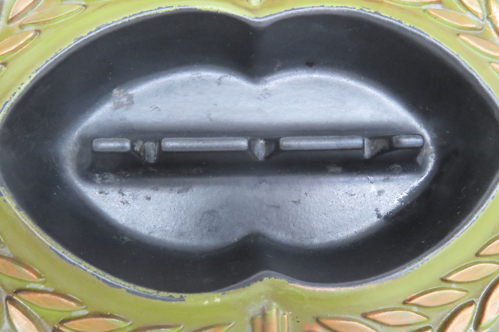 Mid Century Modern Haeger Pottery Green Ashtray 4520b - 14