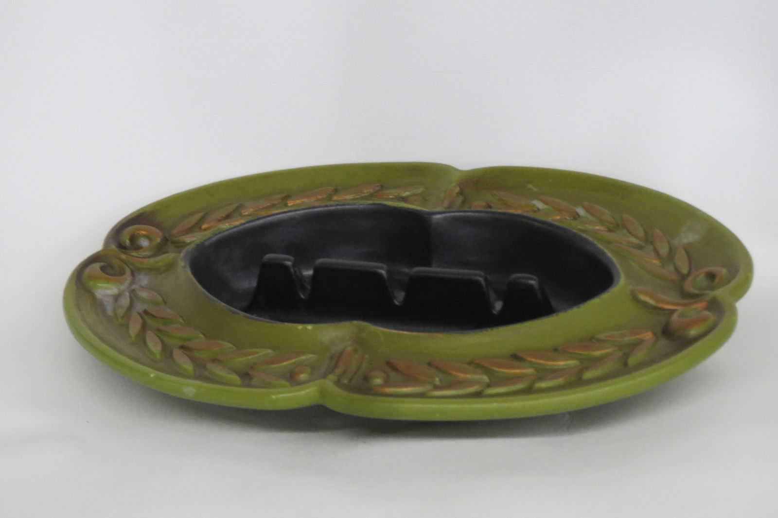 Mid Century Modern Haeger Pottery Green Ashtray 4520b - 3