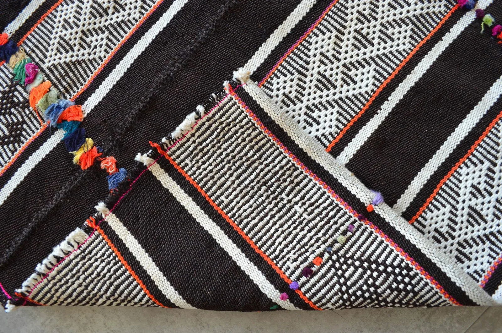 1970s Anatolian Braided Hand Woven Kilim Rug - 8