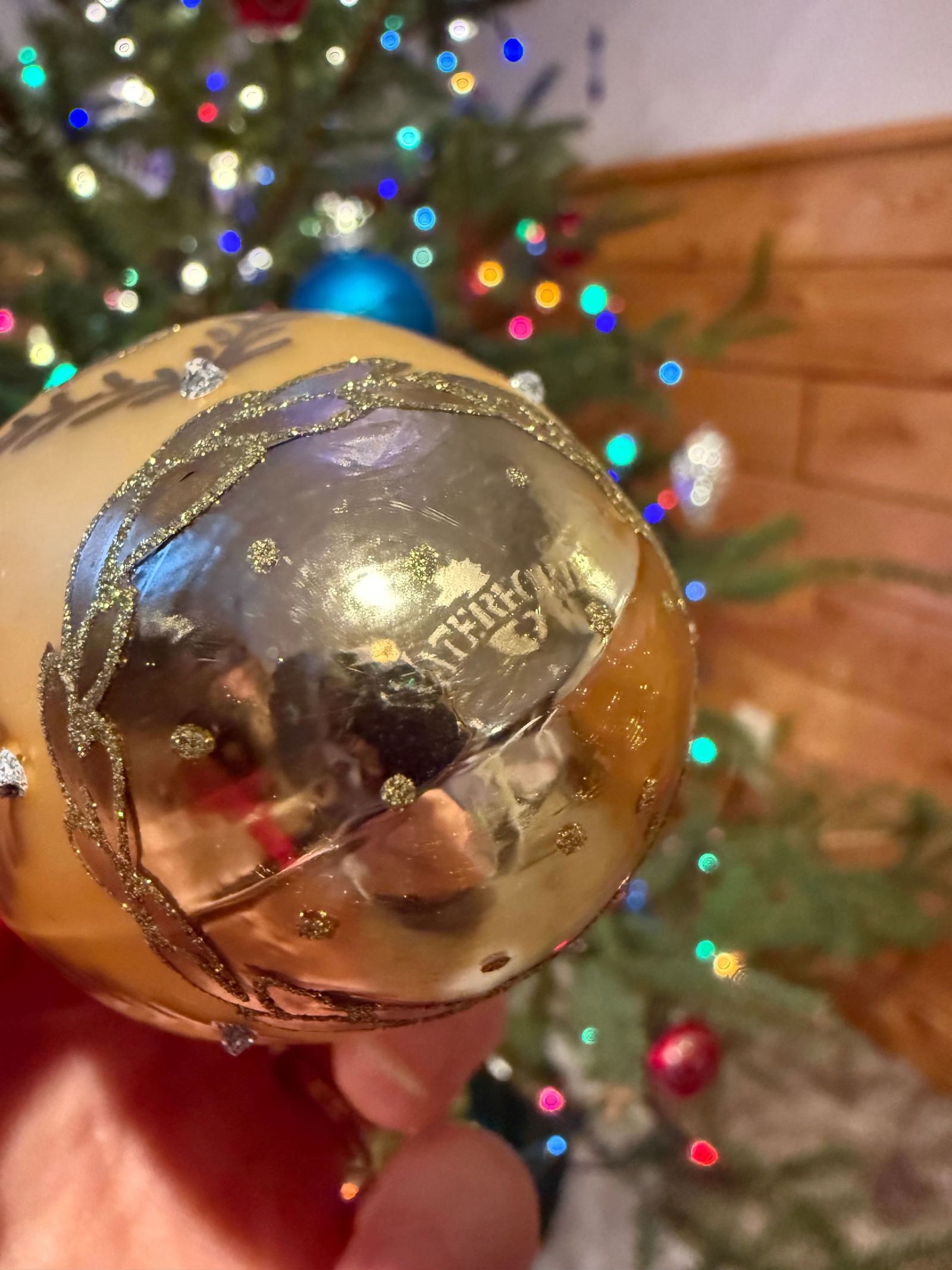 Waterford Holiday Heirlooms Charlemont Gold Egg Ornament 2001 - 2