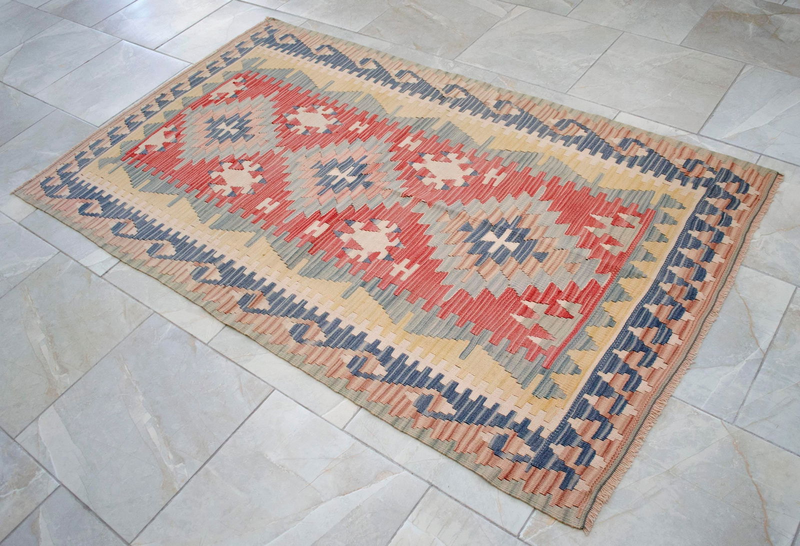 Soft Colors Hand Woven Vintage Turkish Rug Kilim 1980 Wool Natural Dyes Accent Rug 3'7"x 6' - 4