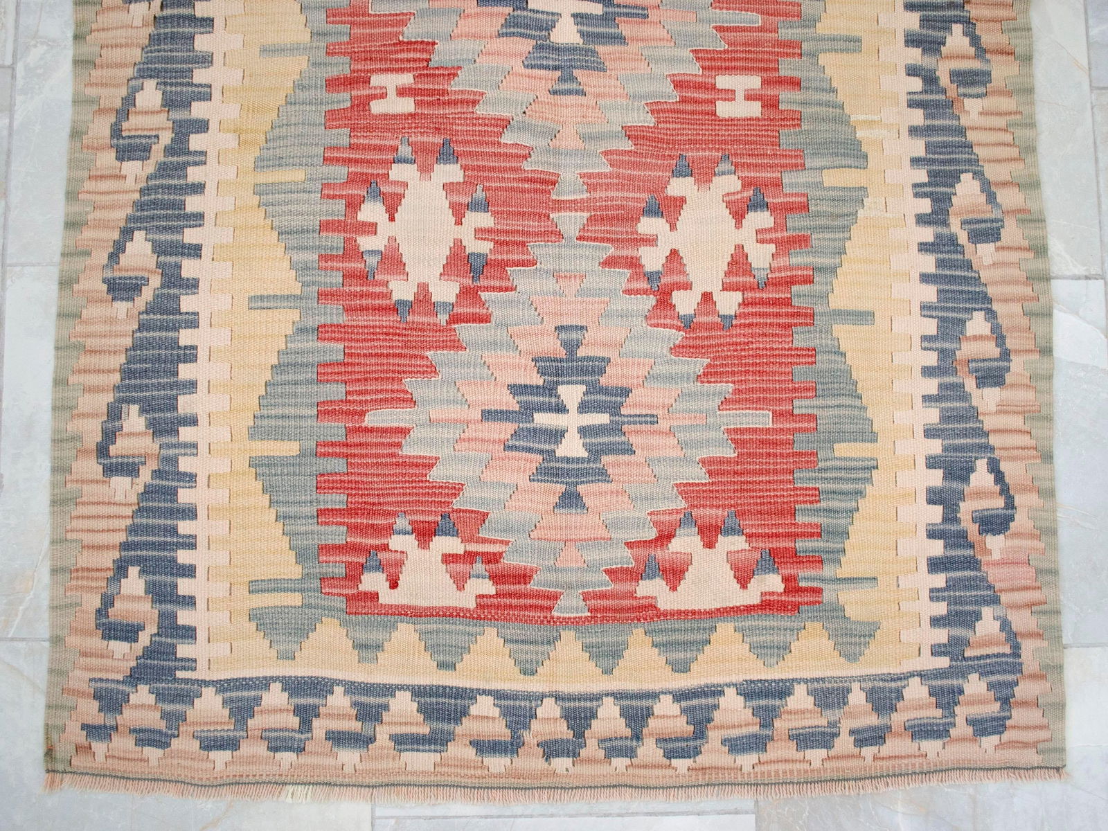 Soft Colors Hand Woven Vintage Turkish Rug Kilim 1980 Wool Natural Dyes Accent Rug 3'7"x 6' - 8