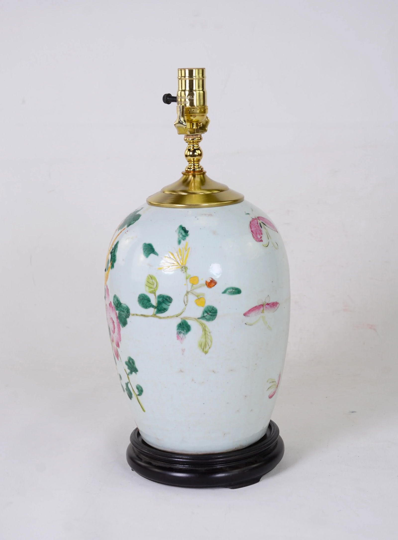 Chinese Antique Famille Rose Porcelain Jar Table Lamp - 3