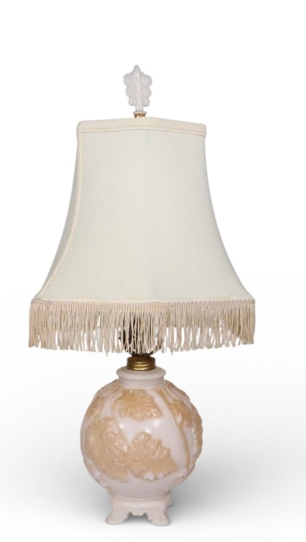 Mid 20th Century Ivory Alladin Alacite Art Deco Table Lamp - 7