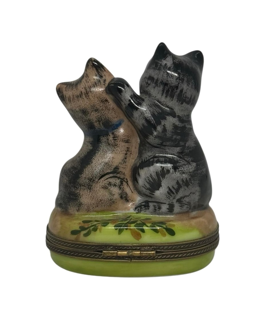 Vintage Limoges Porcelain Two Cats Hinged Trinket Box Hand-Painted by Rochaud - 4