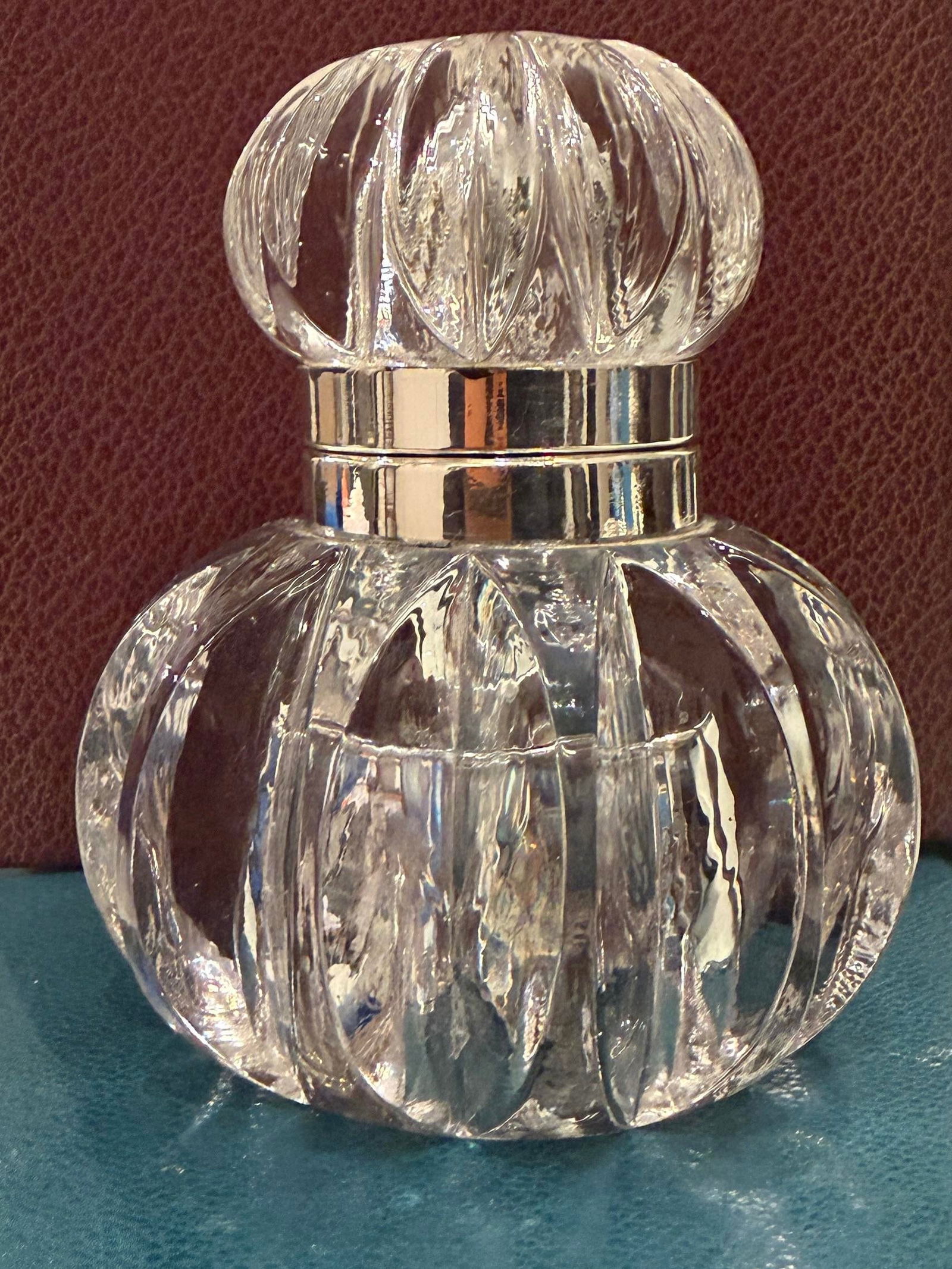 Early Vintage Art Deco Glass and Silver Plate Inkwell With Scalloped Edge and Hinged Lid, England - 6