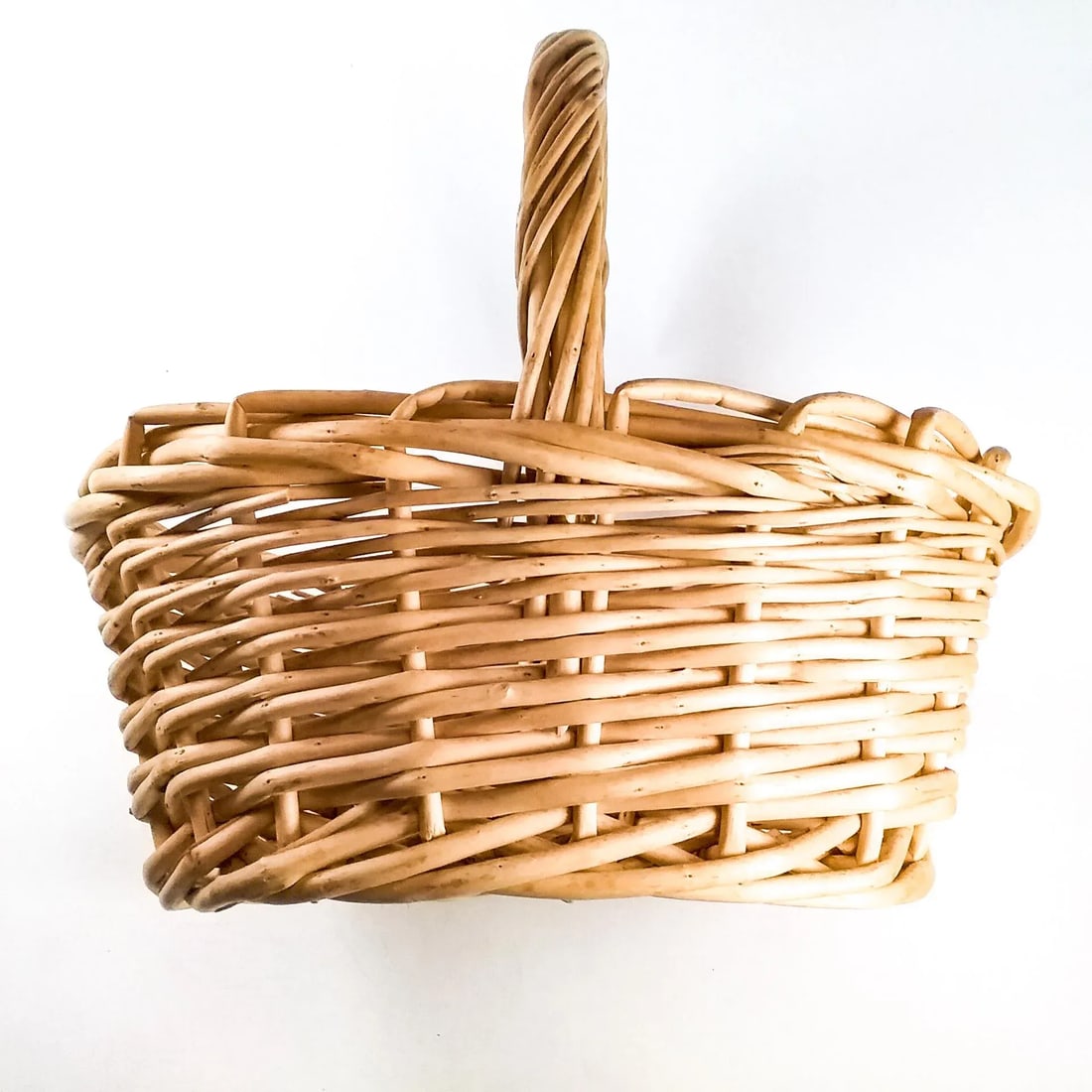 Vintage Heavy Rattan Fruit Basket With Handle - 2