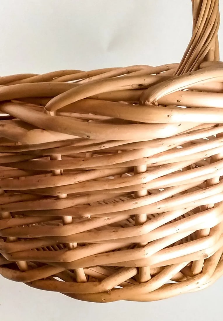 Vintage Heavy Rattan Fruit Basket With Handle - 4