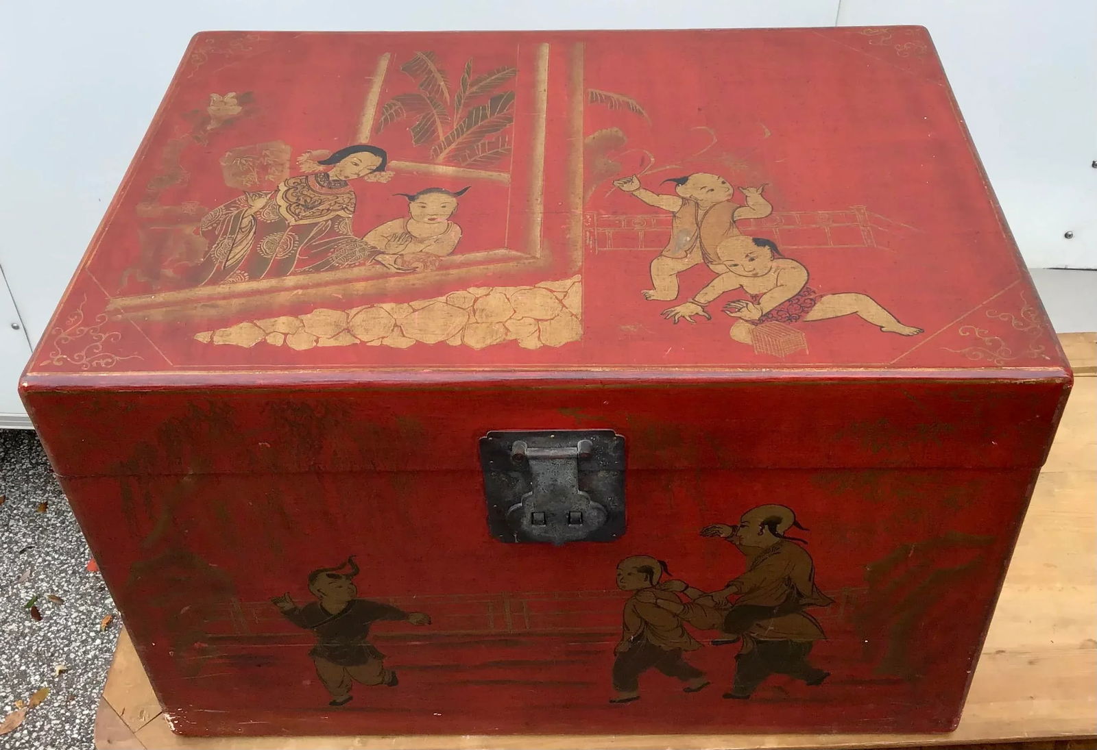 Red Lacquer Chinoiserie Trunk - Box - 9
