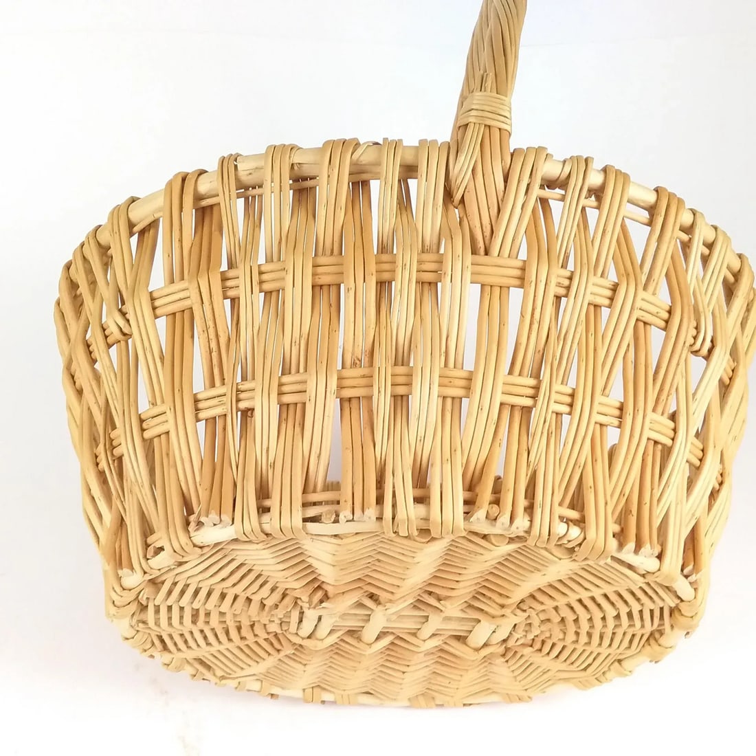 Vintage Hand Woven Basket Spain - 7