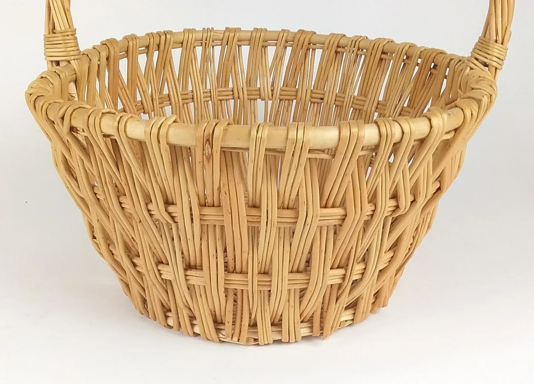 Vintage Hand Woven Basket Spain - 8