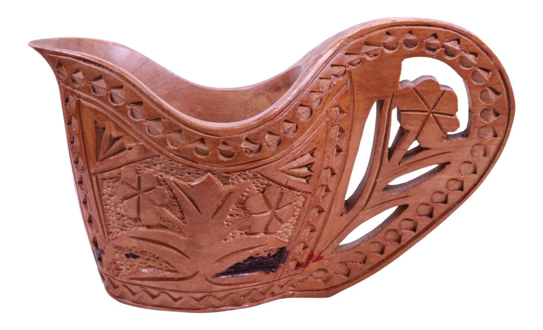 Antique 1900s Hand-Carved Wooden Wedding Cup From Former Yugoslavia/European Balkan: Hand-carved wooden Wedding Cup from Former Yugoslavia/European Balkan Antique 1900's found in the Island of Corfu. This motif depicts traditional design and flower details. Condition: Alterations: