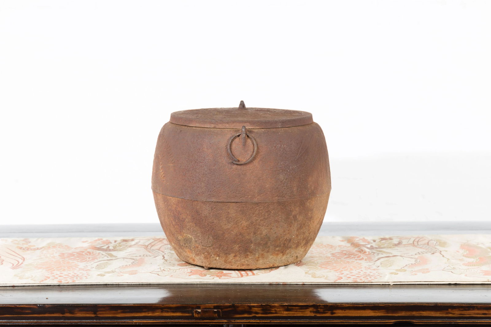 Japanese Meiji Period 1900s Distressed Iron Cooking Pot with Foliage Motifs - 10