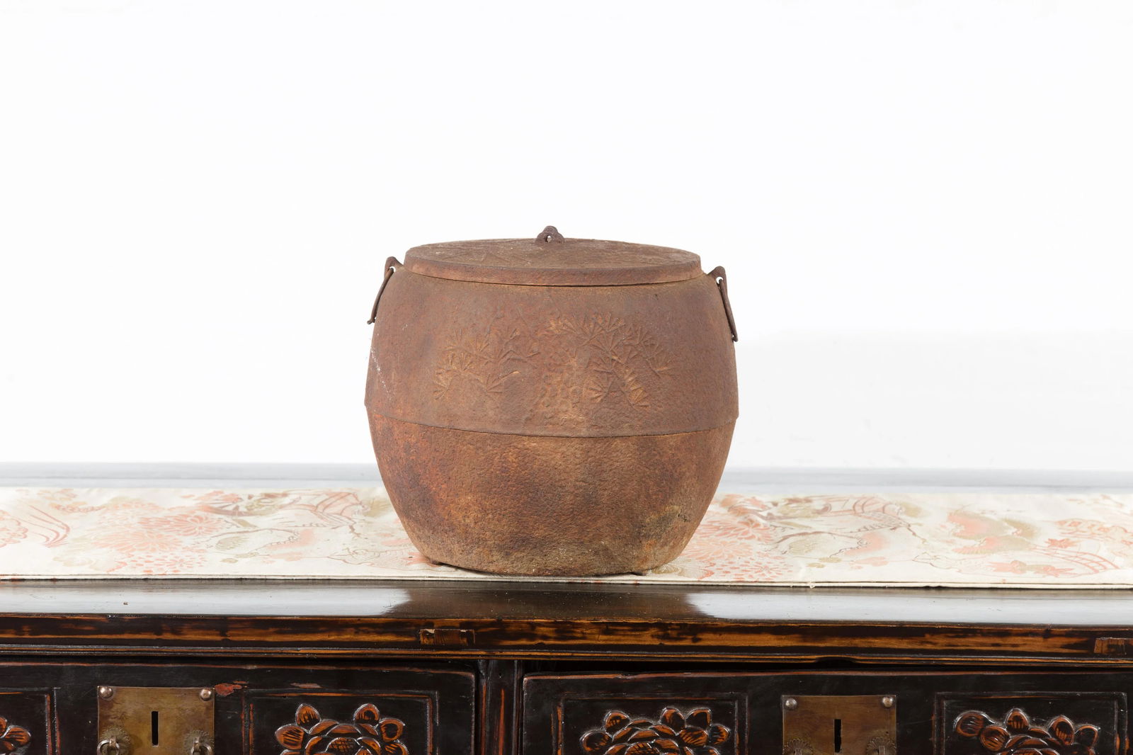 Japanese Meiji Period 1900s Distressed Iron Cooking Pot with Foliage Motifs - 11