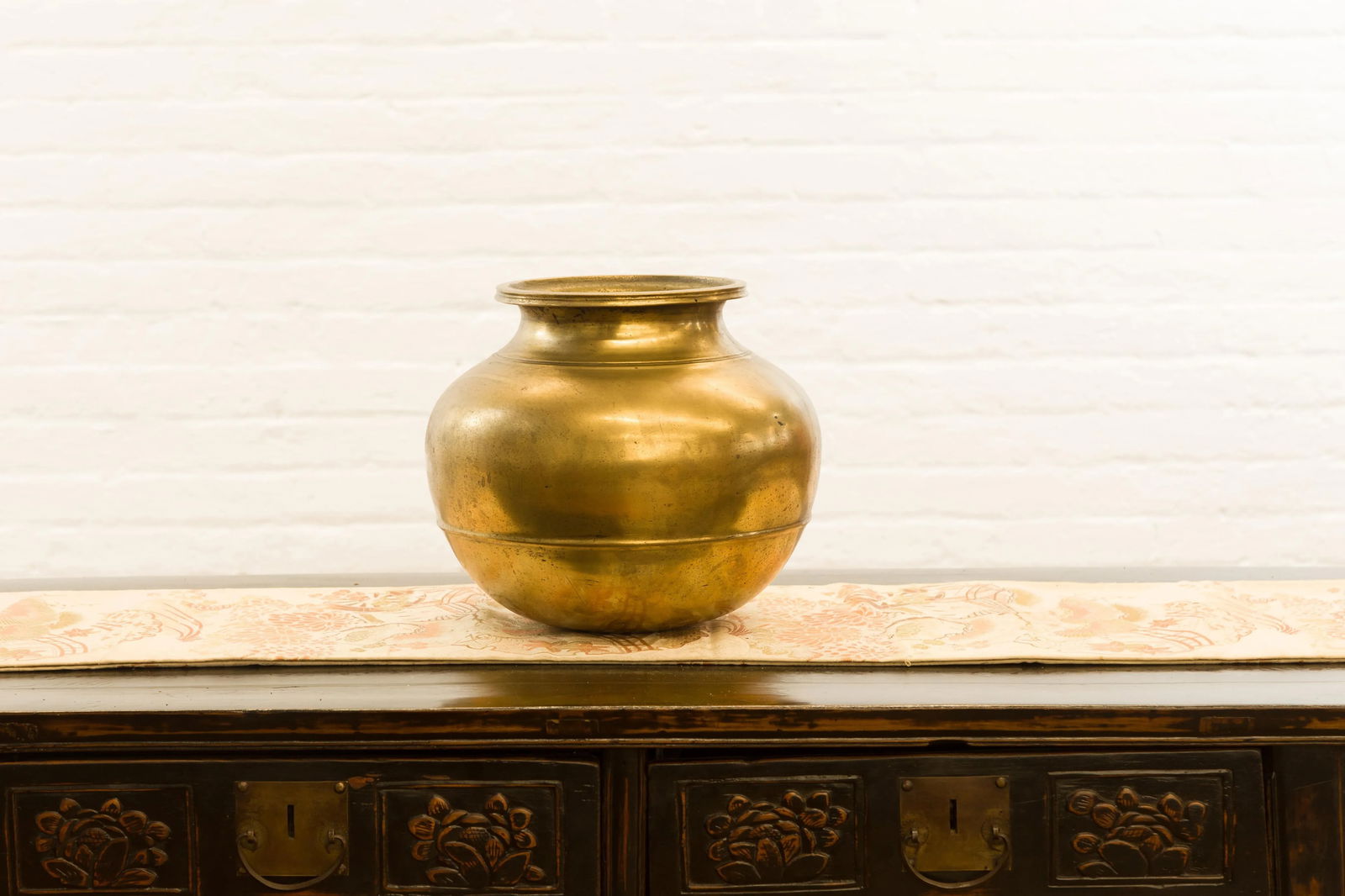 Indian 19th Century Brass Water Jug with Incised Calligraphy - 12