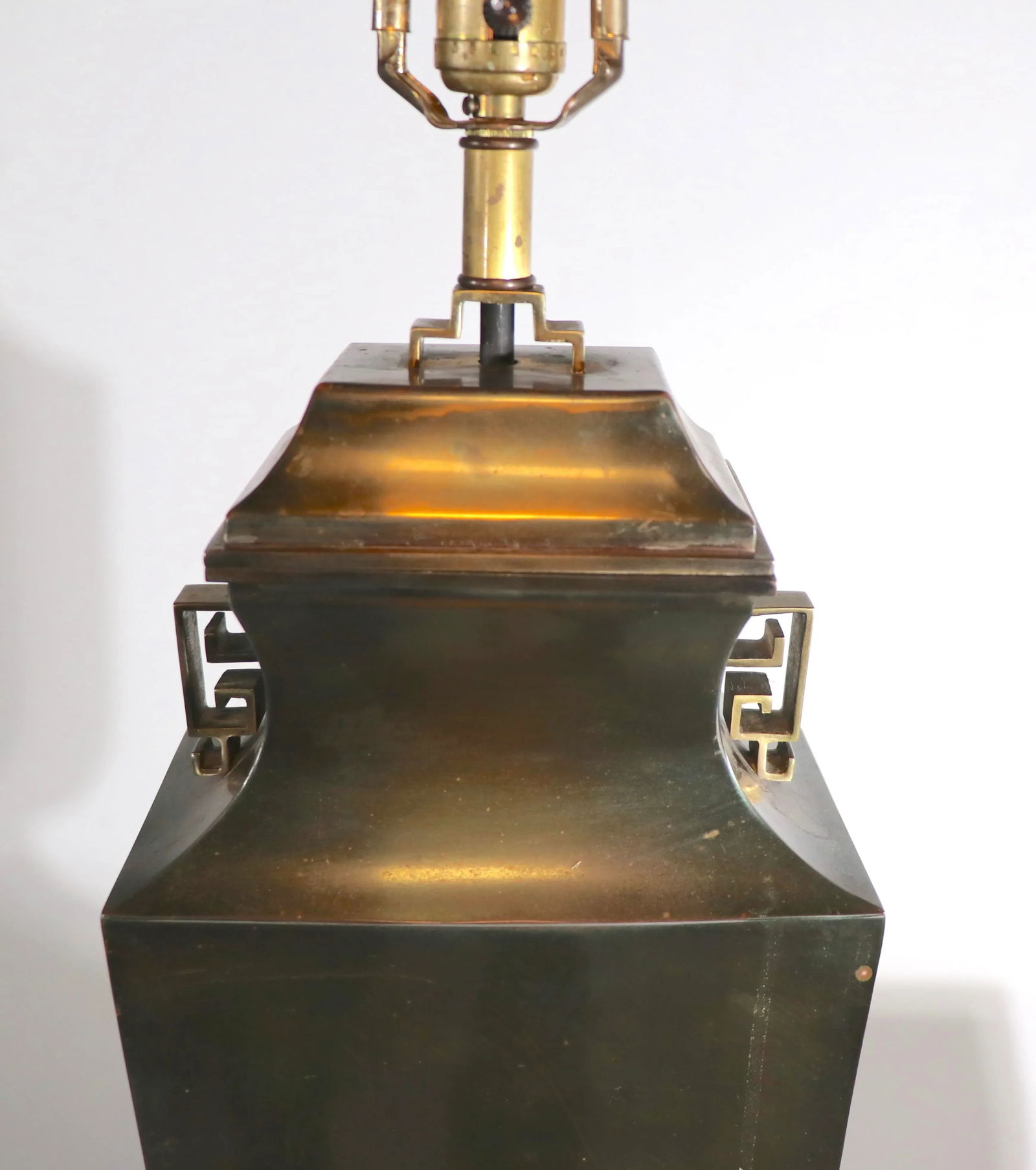 Chinese Asia Modern Style Table Lamp - 2