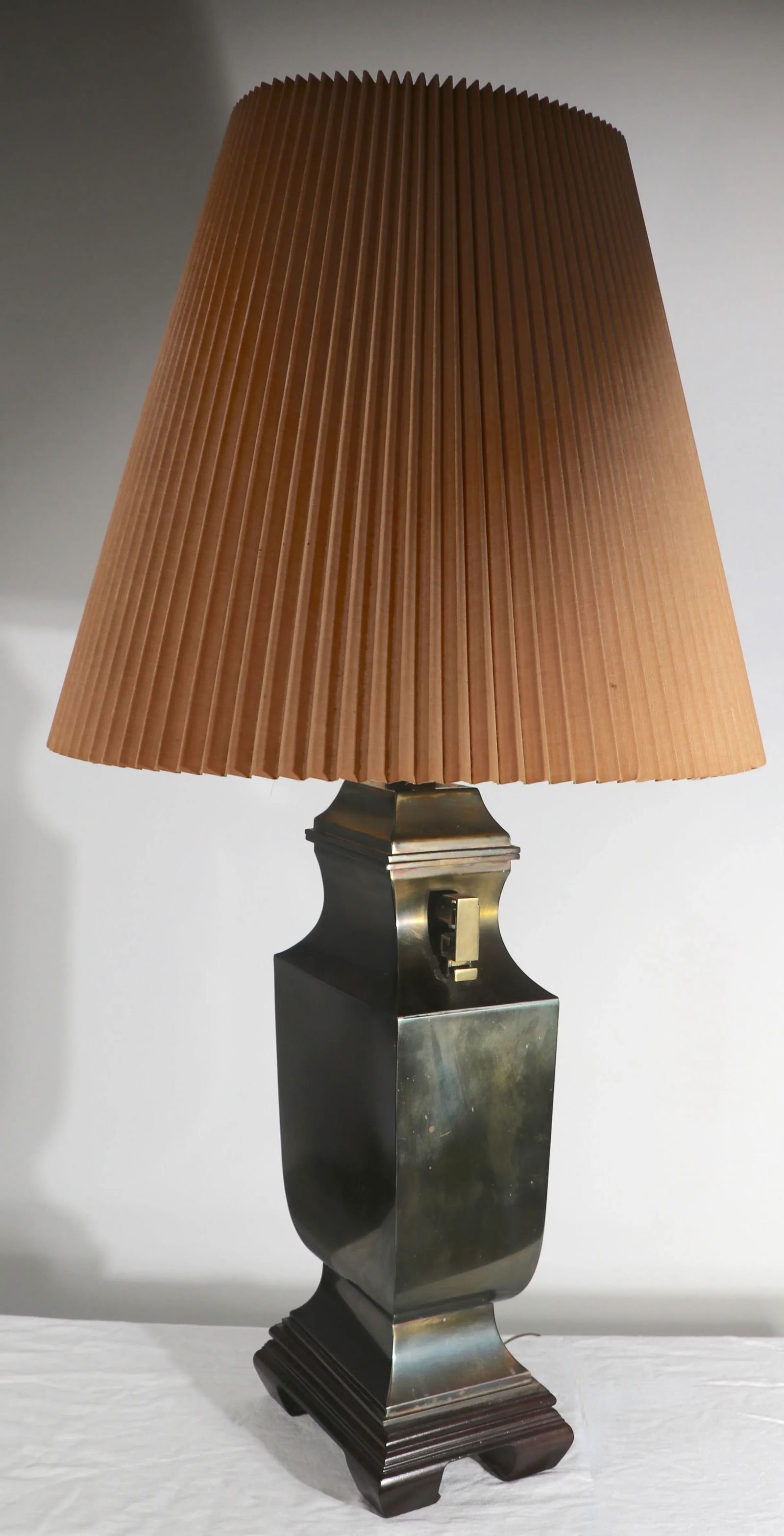 Chinese Asia Modern Style Table Lamp - 3