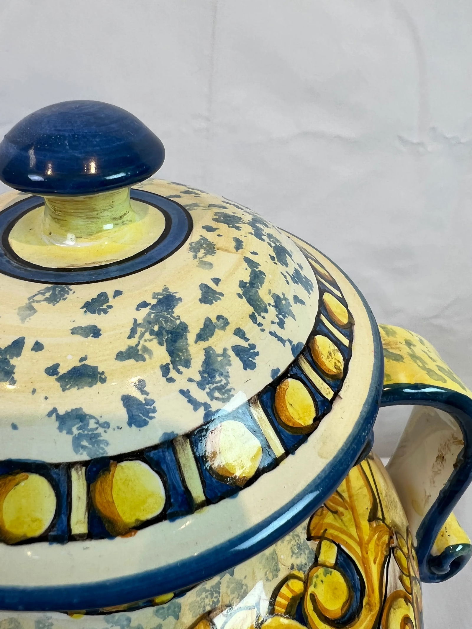 1990s Italian Hand-Painted Blue Urn With Scrolled Handles - 8