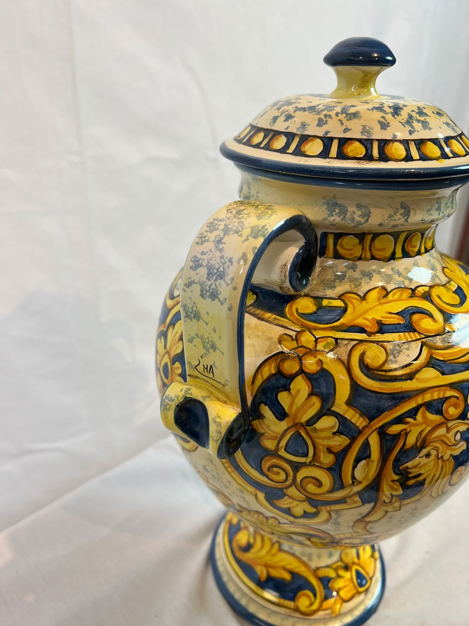 1990s Italian Hand-Painted Blue Urn With Scrolled Handles - 9