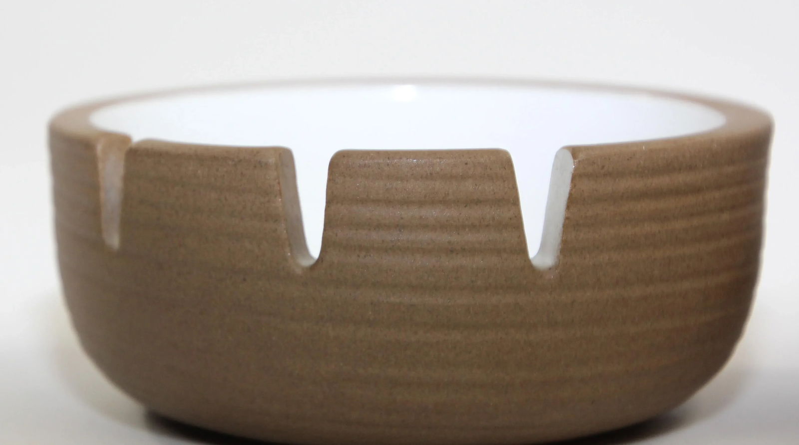 Vintage Mid-Century Modern White Ceramic Ashtrays by Edith Heath - A Pair - 6