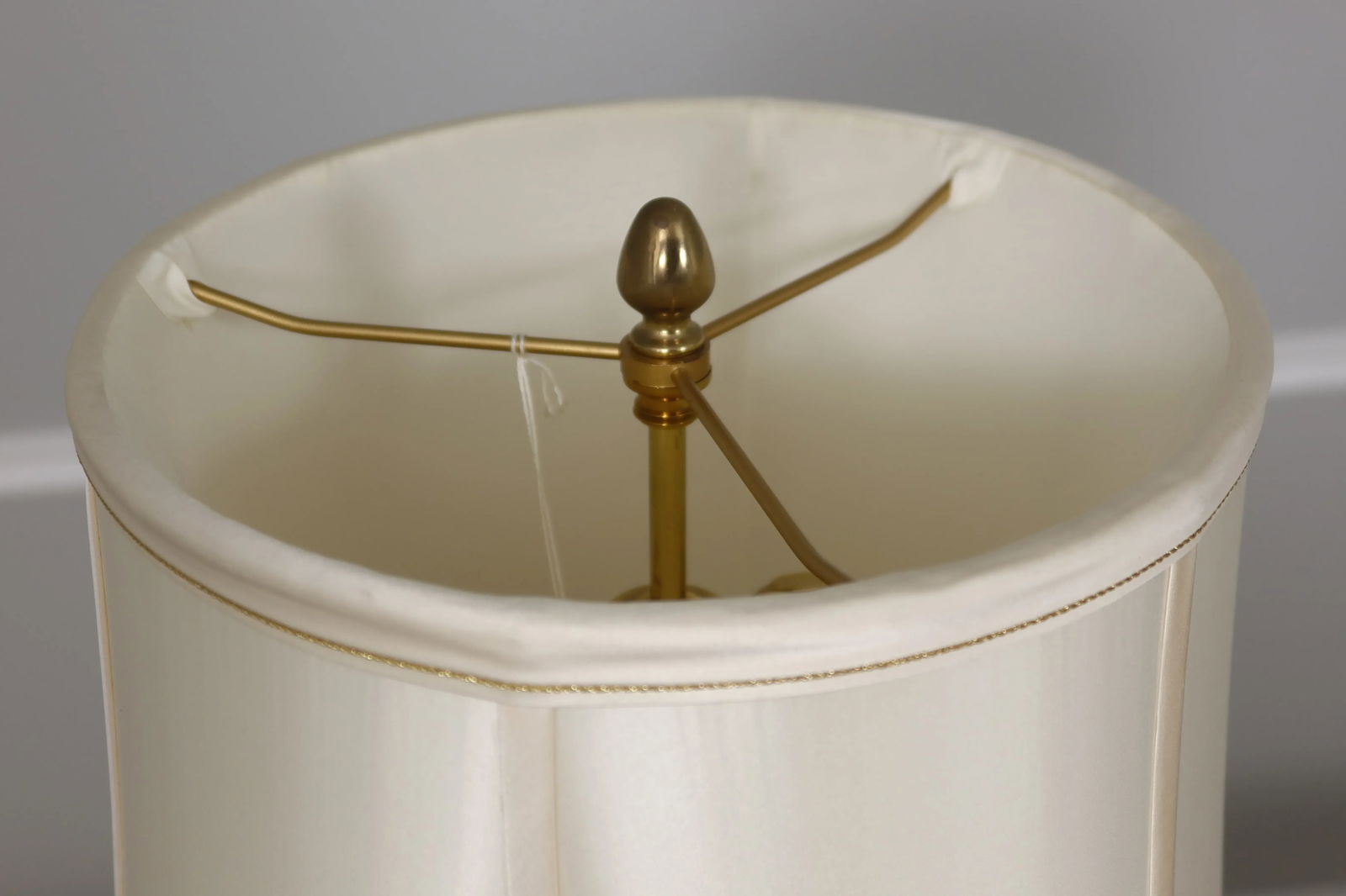 Etched Crystal Table Lamp W. Brass Base - 2