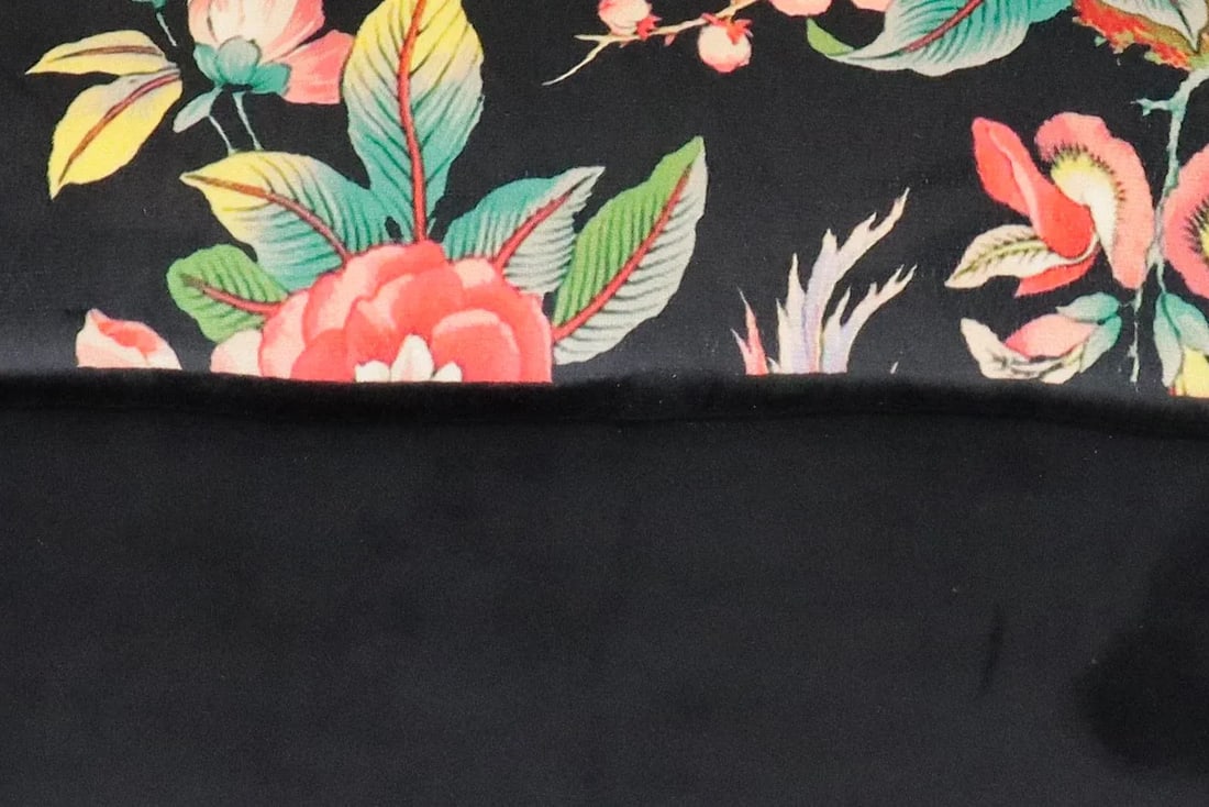 Shabby Chic Italian Velvet Handmade Ottoman - 7