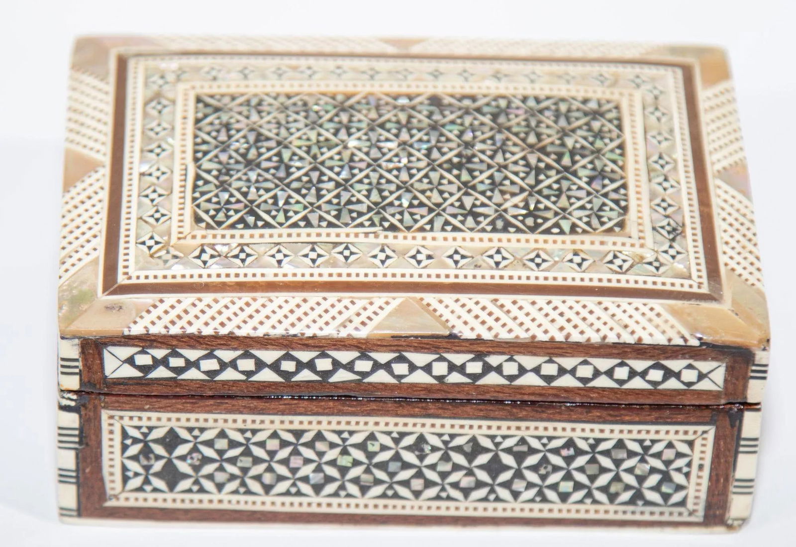 Middle Eastern Mosaic Wood Box With Inlays Shell, C. 1950s - 3